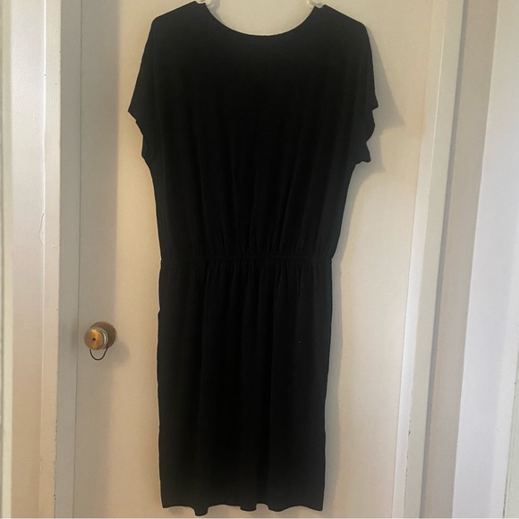 🖤 Banana Republic T-shirt dress with pockets - EUC - Picture 3 of 9